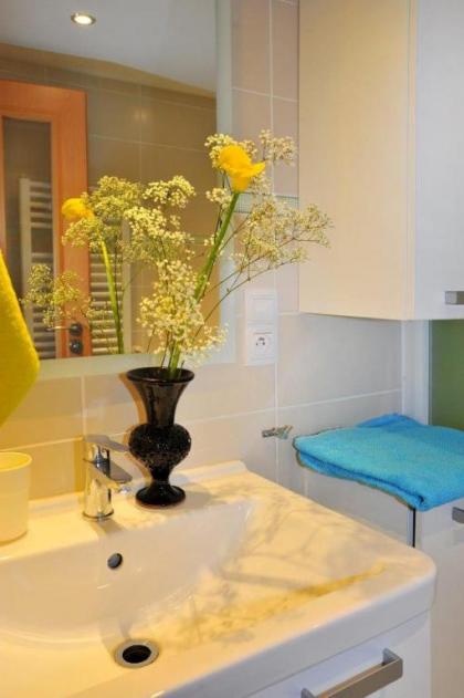 Condo Vinohrady II - image 18