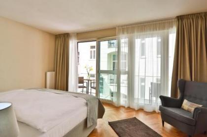 James Hotel & Apartments - image 8