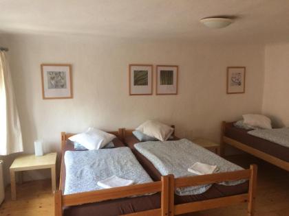 Apartments at the Golden Plough - image 9