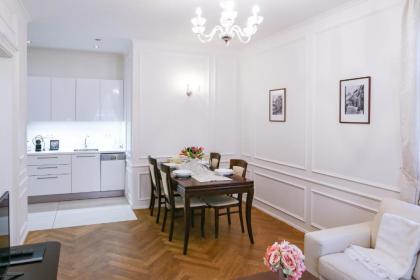 White & Gray Apartments - image 10