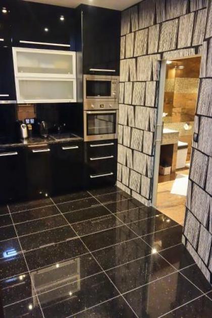 Apartment Lupáčova - image 17