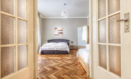 Modern Apartment Biskupska - image 1