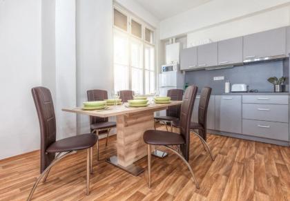 Modern Apartment Biskupska - image 10