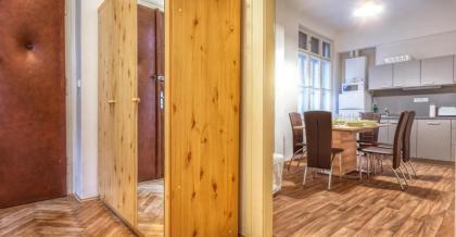 Modern Apartment Biskupska - image 11