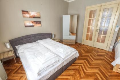 Modern Apartment Biskupska - image 13