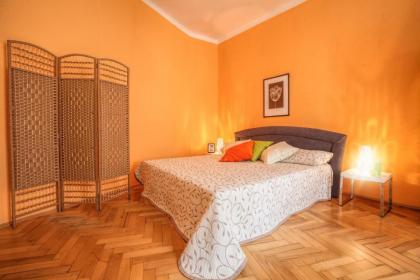 Modern apartment Michalska 6 - image 16