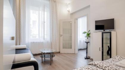 Garden Apartment - image 14