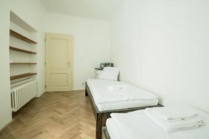 Charles Bridge Hostel & Apartments - image 10