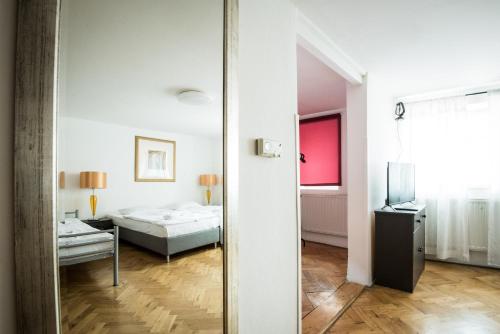 Charles Bridge Hostel & Apartments - image 4