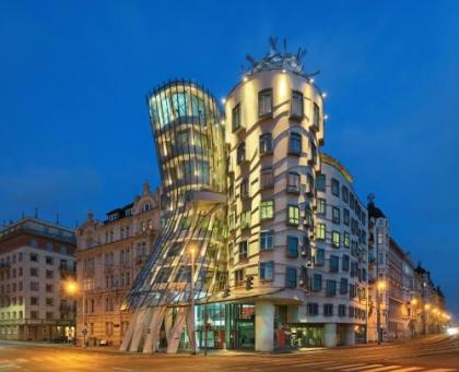 Dancing House - Tančící dům hotel - image 1