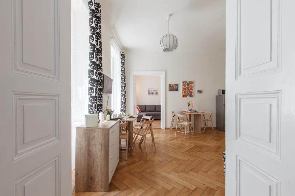 Modern Apartment Zitna - image 4