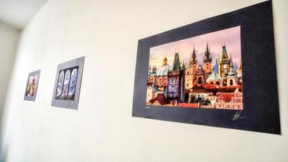 Apartment by the Old Town Square - image 5