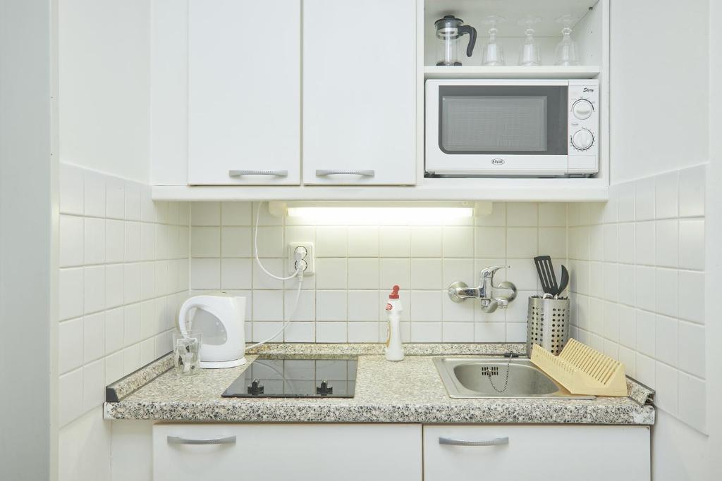 Hostel Mikoláše Alše - image 4