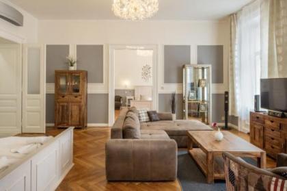 Masna 19 Old Town Apartment - image 1