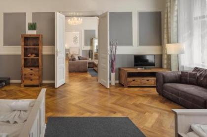 Masna 19 Old Town Apartment - image 10