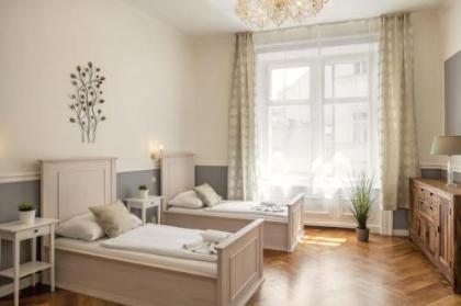 Masna 19 Old Town Apartment - image 12