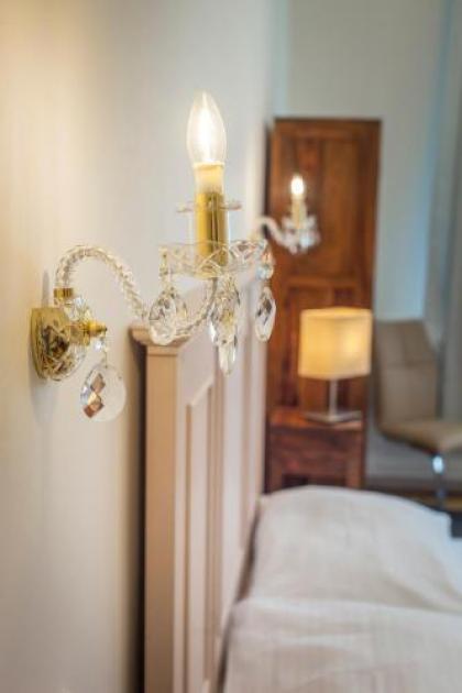 Masna 19 Old Town Apartment - image 18