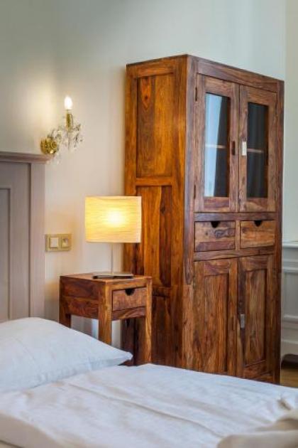 Masna 19 Old Town Apartment - image 6
