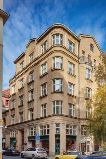 Templova 6 Old Town Apartment - image 2