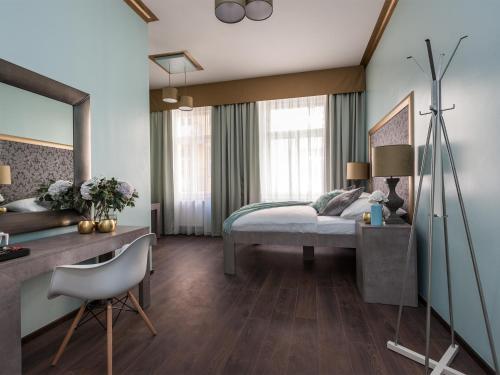 Gorgeous Prague Rooms - image 6