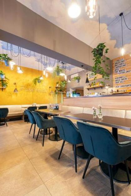 Salvator Boutique Hotel - image 7