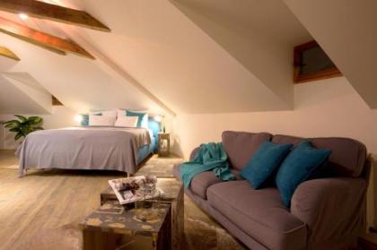 Romantic Studio in Old Town Prague - image 3