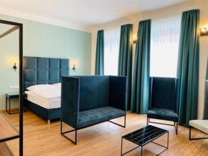 Hotel Garden Court - image 12