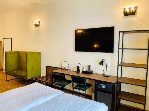 Hotel Garden Court - image 5