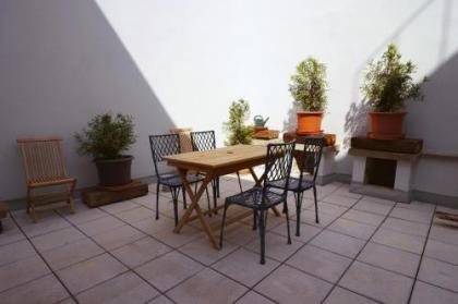 Apartments At The Blue Duckling - image 14
