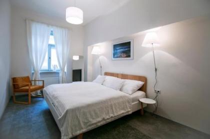 Apartments At The Blue Duckling - image 7