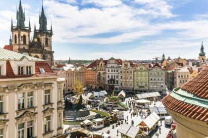 The Old Town Square & Parizska Apartments - image 4