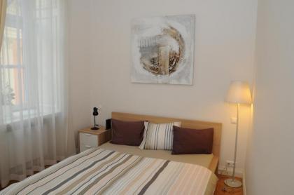 Royal Road Apartment - image 5