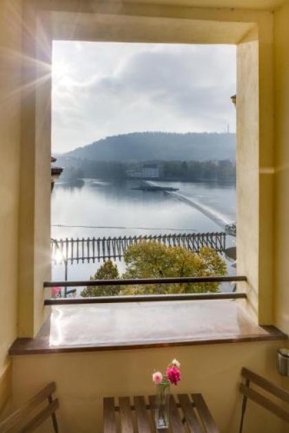 Riverview Old Town Apartment - image 20