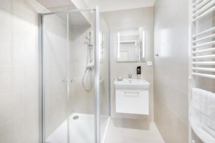 DownTown Suites Belohorska - image 13