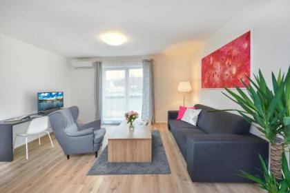 DownTown Suites Belohorska - image 18