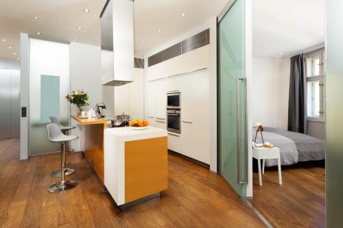 Designer Vinohrady Apartments - image 3