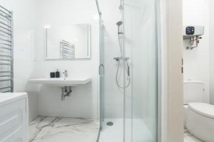 Lazenska N°4 - image 10