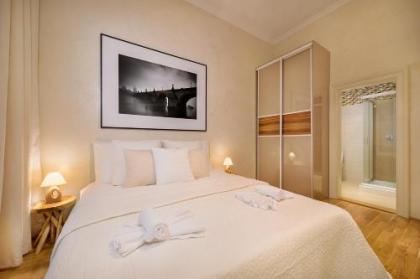 Luxurious Apartments Ujezd - image 12