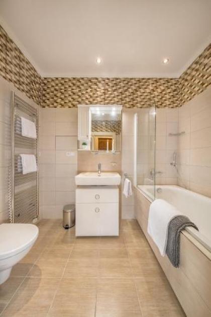 Luxurious Apartments Ujezd - image 3