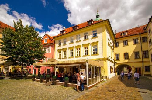 Josephine Old Town Square Hotel - image 5