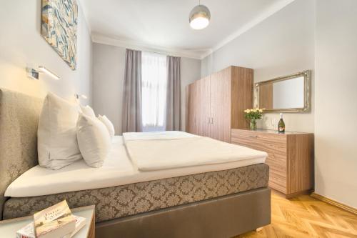 Spacious And Bright Apartment Dusni 13 - image 5