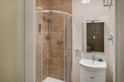 Louren Apartments - image 18