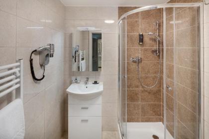 Louren Apartments - image 20