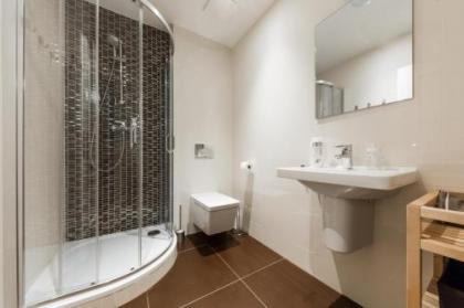 Sunny Riverside Apartments - image 6