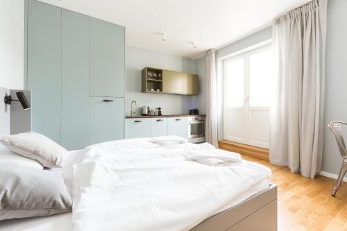 Sunny Riverside Apartments - image 7