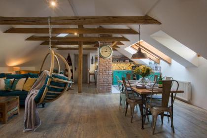 Old Town Boho-Chic Attic with Hanging Chair - image 9