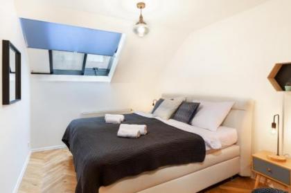 Designer Apartments Vinohrady - image 1