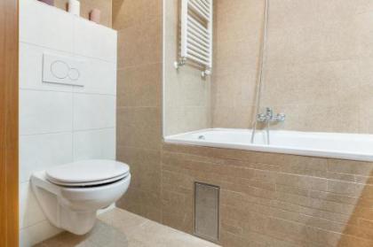 Designer Apartments Vinohrady - image 5