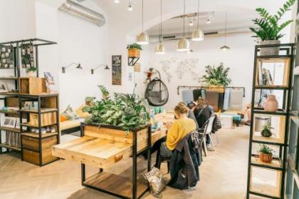 DREAM Hostel Prague - image 1