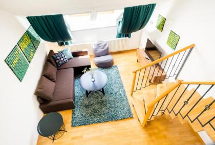 HOME ALONE 5BR+3BATH Penthouse in center of Prague - image 15